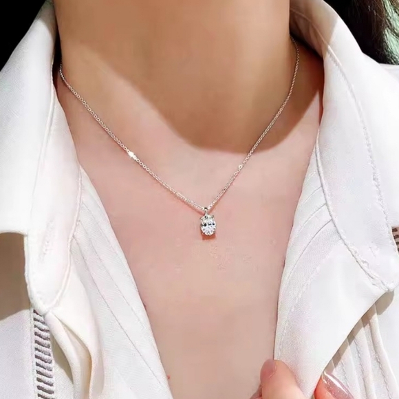 1.5 CT Moissanite Diamond Oval Pigeon Egg Pendant Necklace Anniversary Birthday - Picture 4 of 10